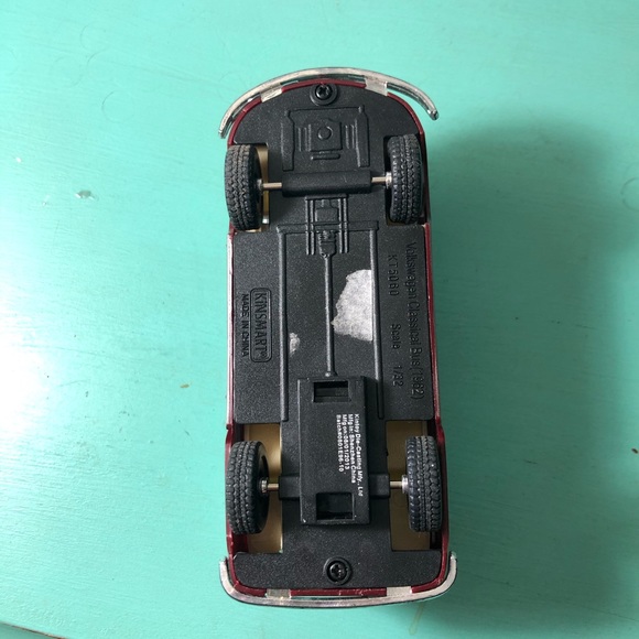 1962 Volkswagen Bus Hippie Van 5” Die-Cast ☮️ - Picture 15 of 15